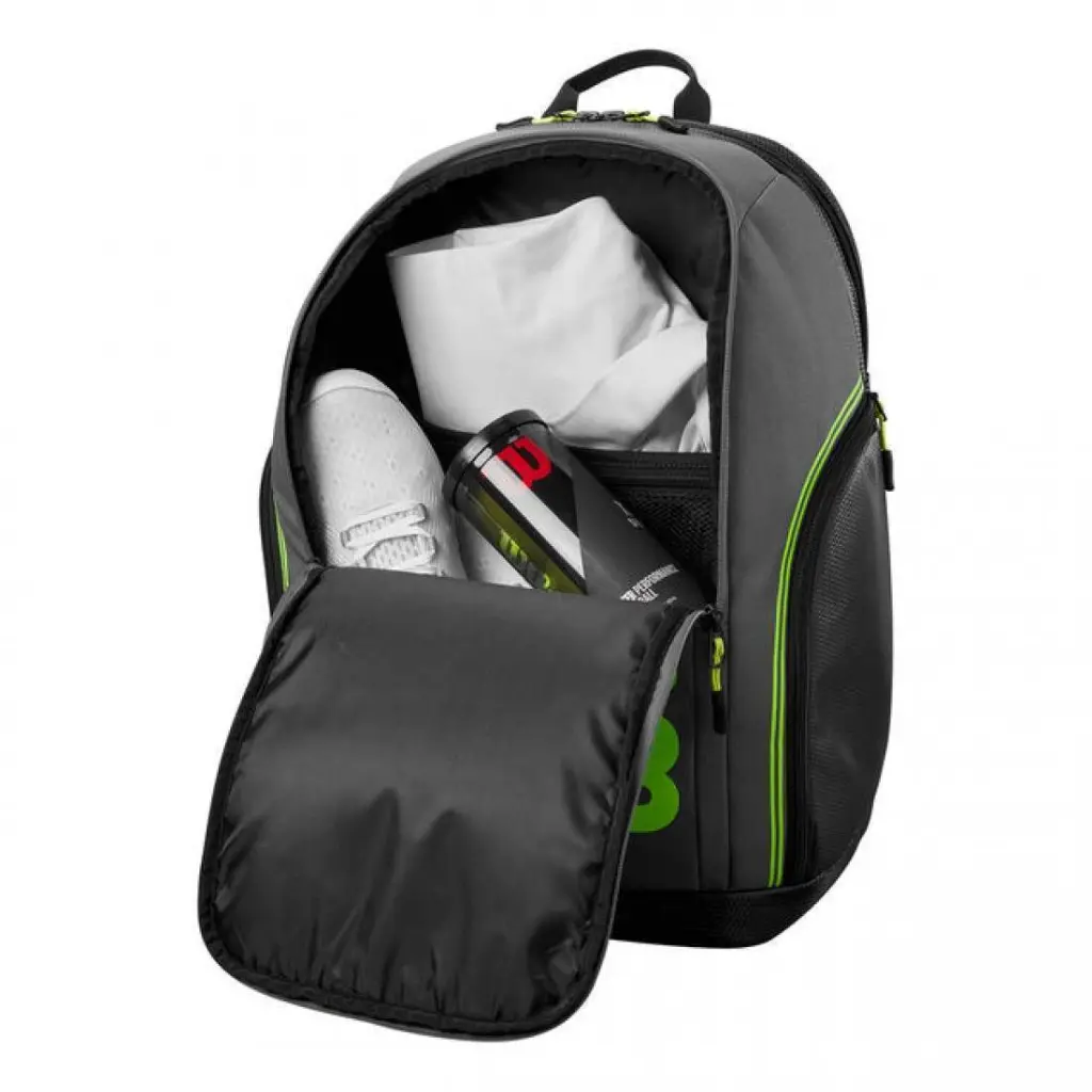 mochila-wilson-tour-blade-gris-verde-es-3-1100x1100.webp